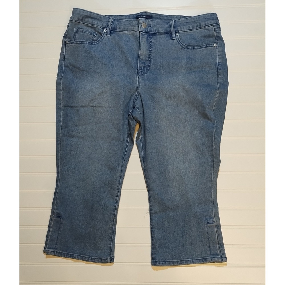 Isaac‎ Mizrahi Live Womens 16P Medium Wash Blue Cropped Capri Mid Rise Jeans
